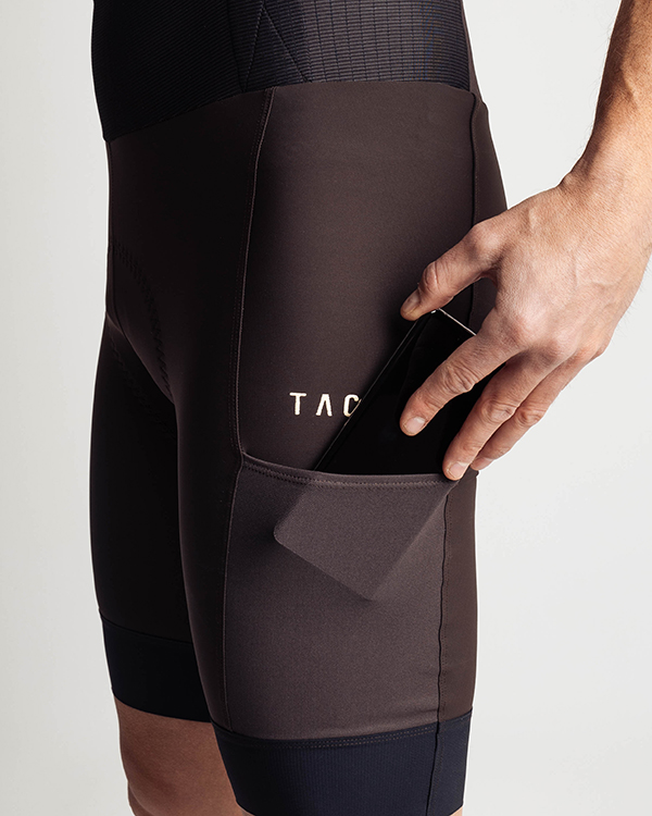 NOMAD Cargo Bib Shorts with 3 pockets for men in choco