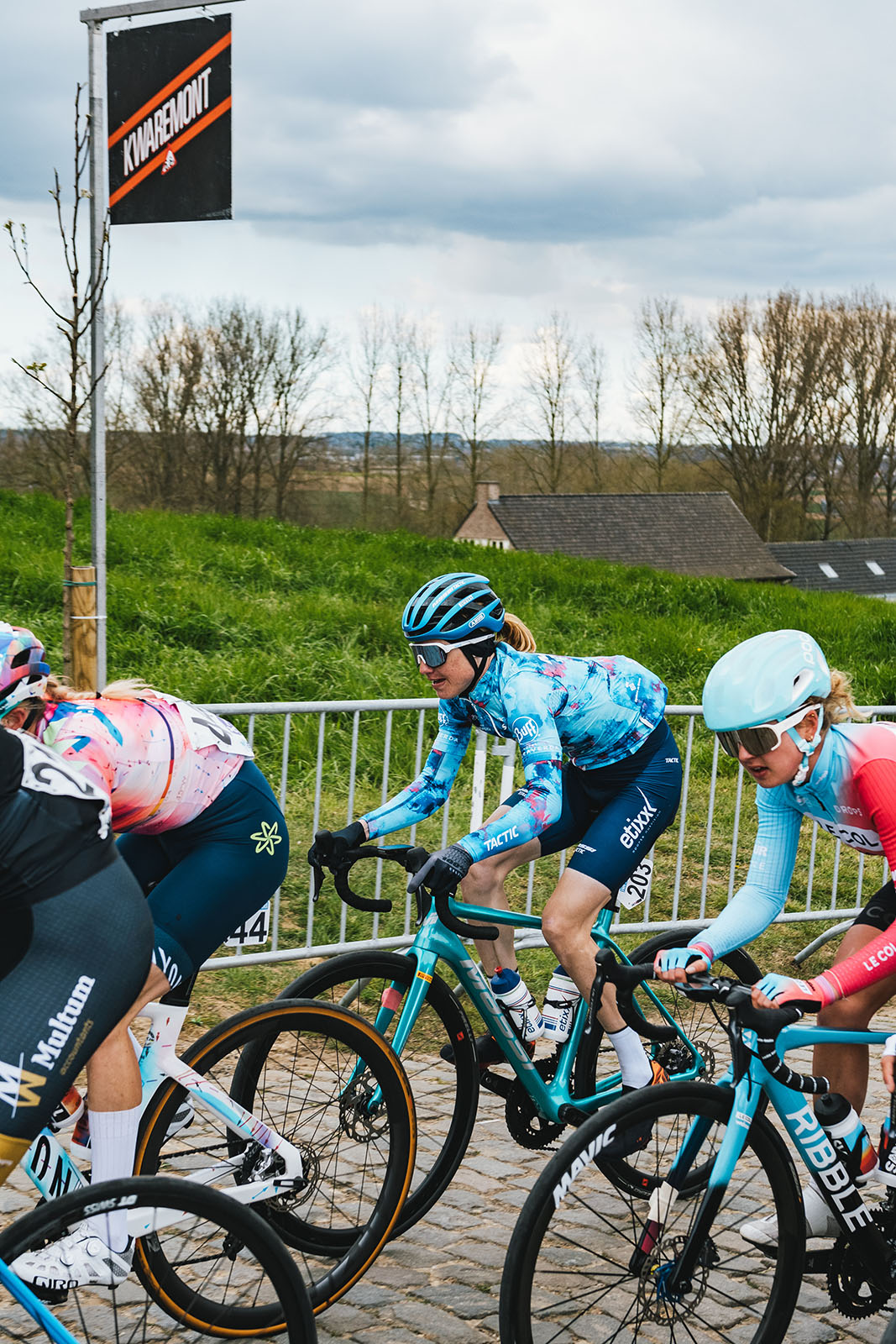 Massi-Tactic women's UCI team at the tour of Flanders in Oudenaarde