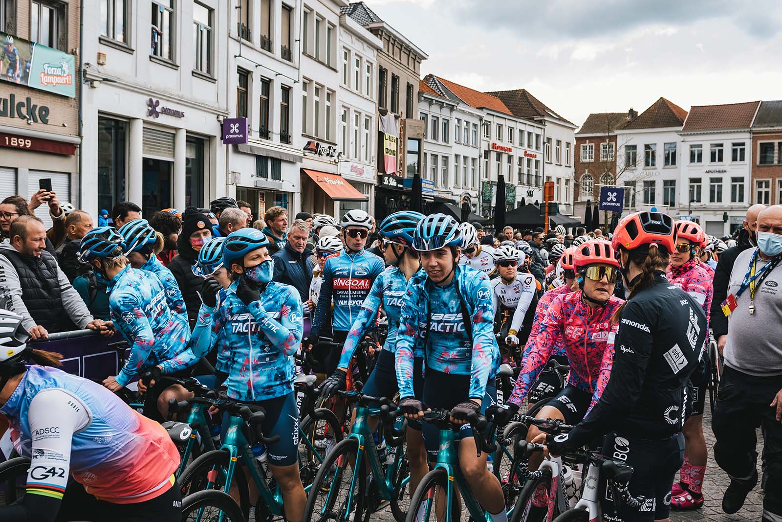 Massi-Tactic women's UCI team at the tour of Flanders in Oudenaarde