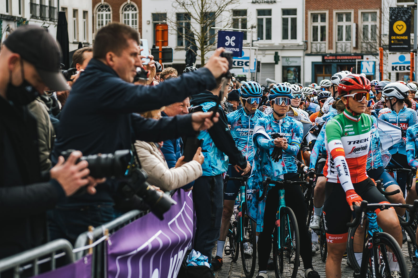 Massi-Tactic women's UCI team at the tour of Flanders in Oudenaarde