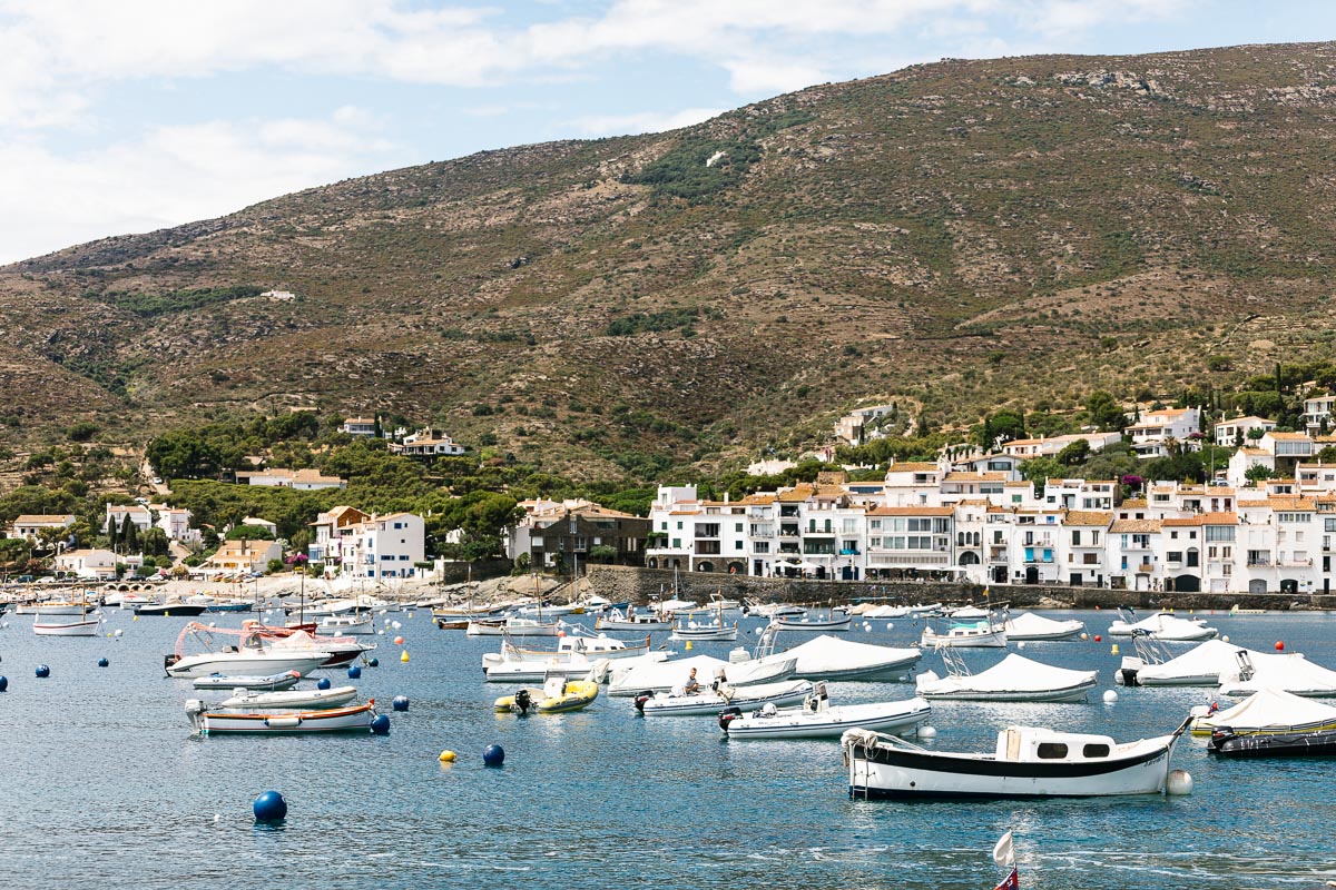 Riding your bicycle on the Costa Brava in Spain