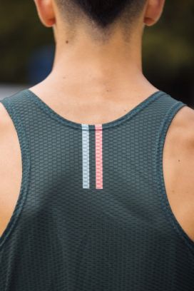 CAMISETA ULTRALIGHT SIN MANGAS HOMBRE
