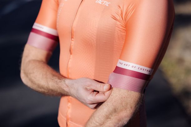 MAILLOT MANCHES COURTES HOMME