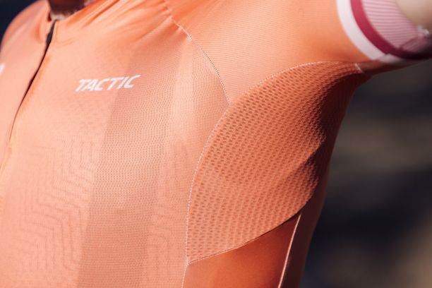 MAILLOT MANCHES COURTES HOMME