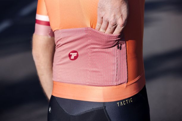 MAILLOT MANCHES COURTES HOMME