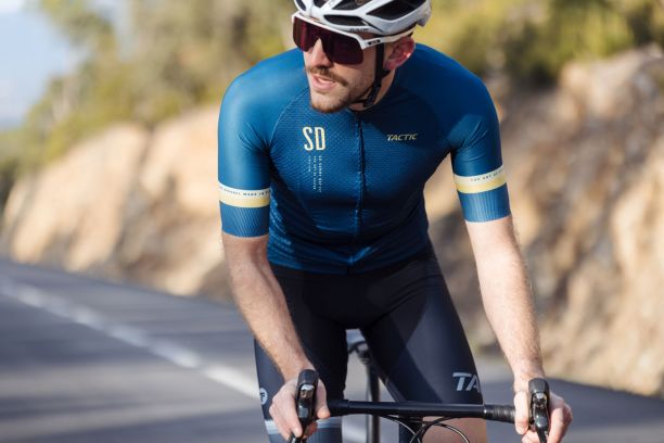 MEN'S SHORT SLEEVE JERSEY